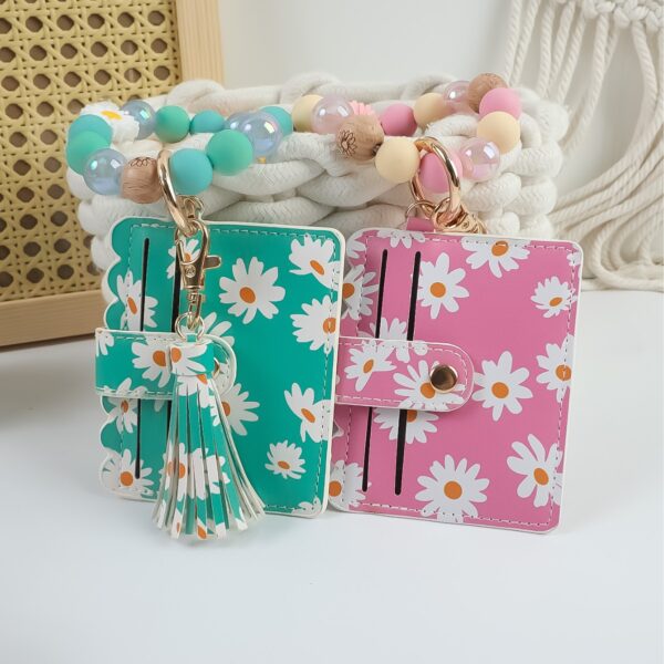 Wholesale Cute daisy print beaded bracelet keychain PU leather tassel card holder charm