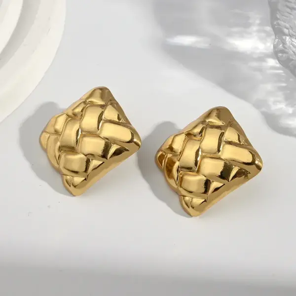Wholesale Electroplating Golden Plated Triangle Square Oval 304 Stainless Steel Casual Simple Style Polishing Plating Earrings