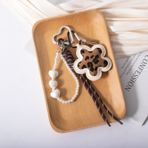 Wholesale Leopard print flower padded 3D keychain