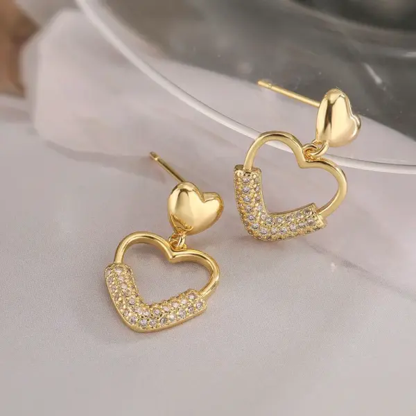 Wholesale 1 Pair Simple Style Commute Heart Shape Plating Inlay Copper Pearl Zircon 18k Gold Plated Earrings