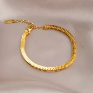 7824 Scale Bracelet / Gold