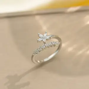 J132 Silver Five-Leaf Flower