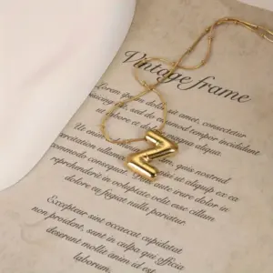 Gold / Letter Z