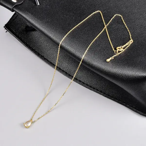 Wholesale 304 Stainless Steel Oval Water Droplets PVD Coated Zircon 18K Real Gold Plated Simple Style Waterproof Non Tarnish Inlay Cable Chain Gold Pendant Necklace