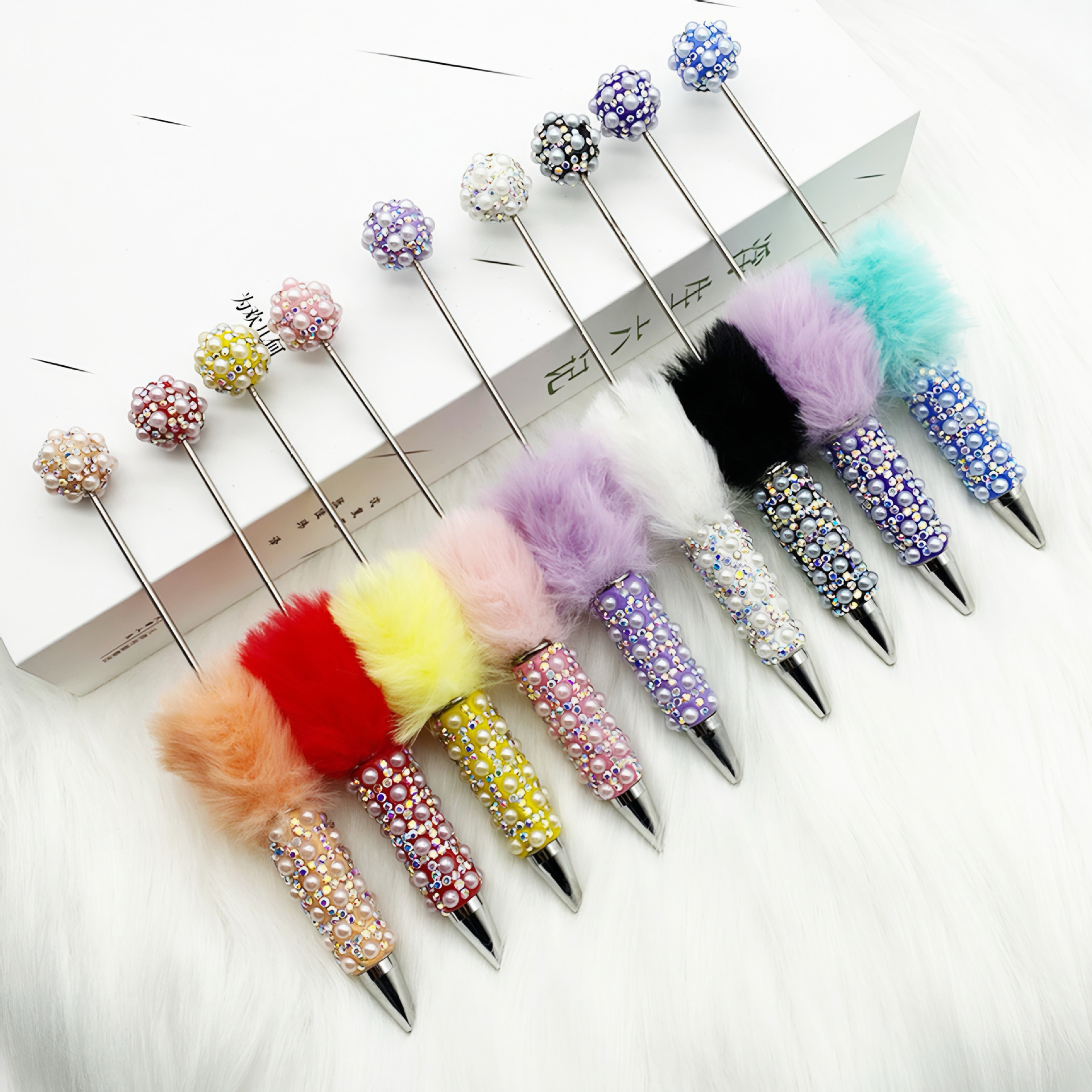 Wholesale Pearl full ill brush pen diy handmade diamond heavy beaded pen multicolor furry gift pen manufacturers