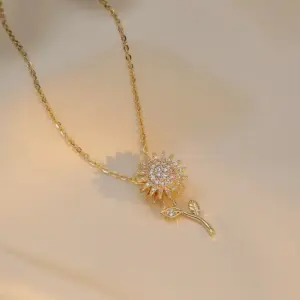 X1852 Rotating Sunflower Necklace [With Pendant]