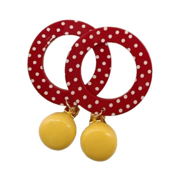 Wholesale Europe and the United States cross-border personality retro Hong Kong style playful girl red exaggerated wave point large ring earrings ear clip