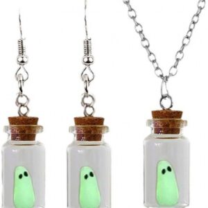 Green light earrings and necklace three-piece set