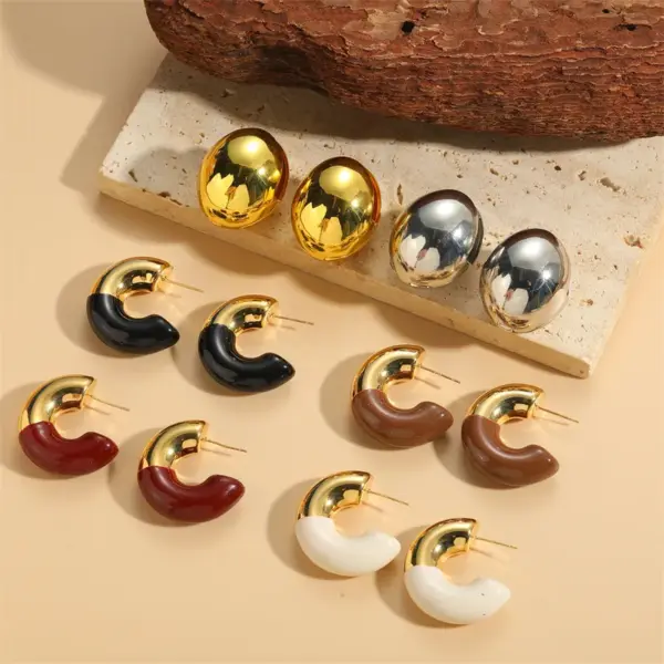 Wholesale 1 Pair Simple Style Commute C Shape Ball Epoxy Plating Brass 18k Gold Plated Ear Studs
