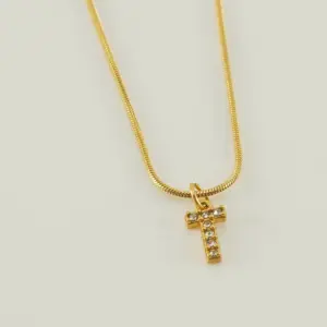 Gold Letter T / 18K