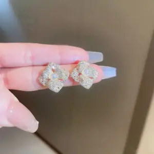 80# Silver Needle-Golden Flower Pearl Stud Earrings-925 Silver Needle