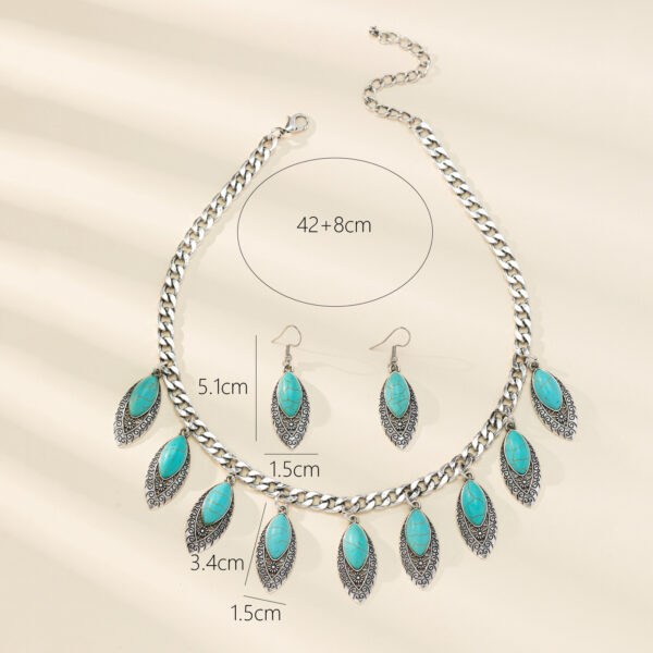 Wholesale Simple and Fashionable Ethnic Style Dress Necklace High-End Versatile Green Clavicle Chain Earrings Jewelry Set