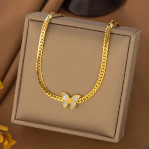 20 [Ah1228] White Shell Butterfly Necklace / Gold