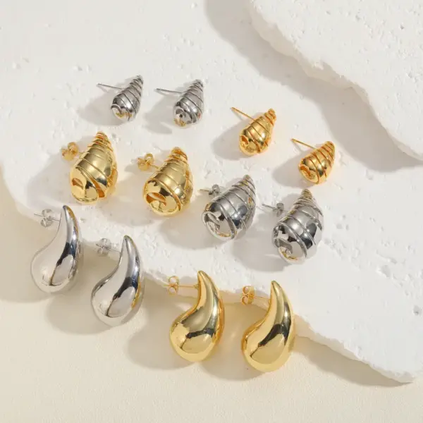 304 Stainless Steel Copper Geometric Electroplating PVD Coated 14K Gold Plated Elegant Luxurious Classic Style Plating Ear Studs