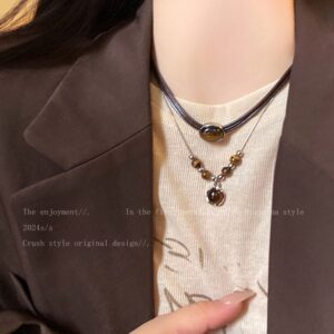 Maillard necklace