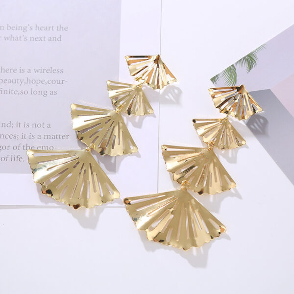 Wholesale European and American New Alloy Multi-layer Earrings Women's Exaggerated Design Sense Fan-shaped Distinctive Earrings Simple High Quality Ear Jewelry