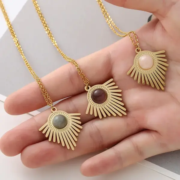 Wholesale Retro Round Stripe Stainless Steel Inlay Natural Stone Turquoise Pendant Necklace 1 Piece