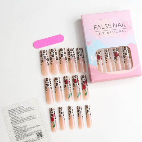 Wholesale Cross-border Europe and the United States simple French wearing armor sweet cool leopard cherry manicure false nails white wearing armor 24 pieces