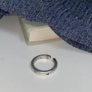 JZ1215 / Adjustable Opening