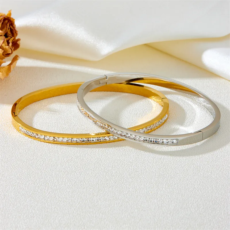 Wholesale 304 Stainless Steel Solid Color PVD Coated Rhinestones 18K Real Gold Plated Princess Cute Waterproof Non Tarnish Inlay Gold Bangle