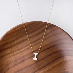 Gold / One Size / I