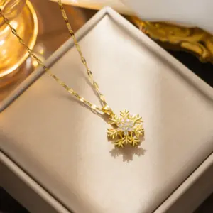 Wholesale PVD Coated Real Gold Plated Snowflake Stainless Steel Titanium Steel Simple Style Waterproof Non Tarnish Stainless Steel Pendant Necklace
