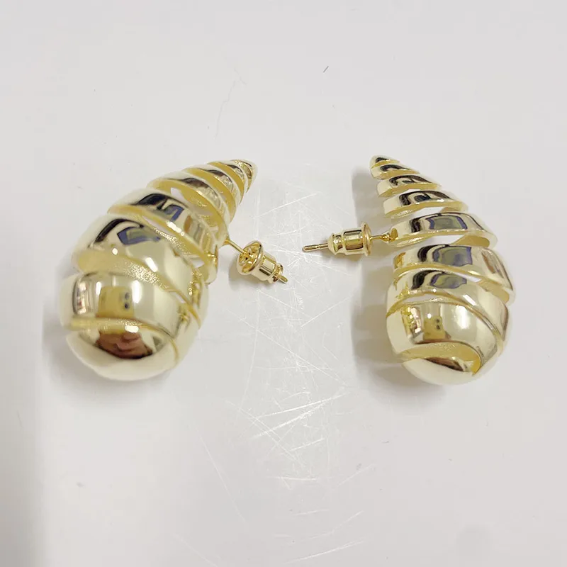 Wholesale 304 Stainless Steel Copper Geometric Electroplating PVD Coated 14K Gold Plated Elegant Luxurious Classic Style Plating Ear Studs