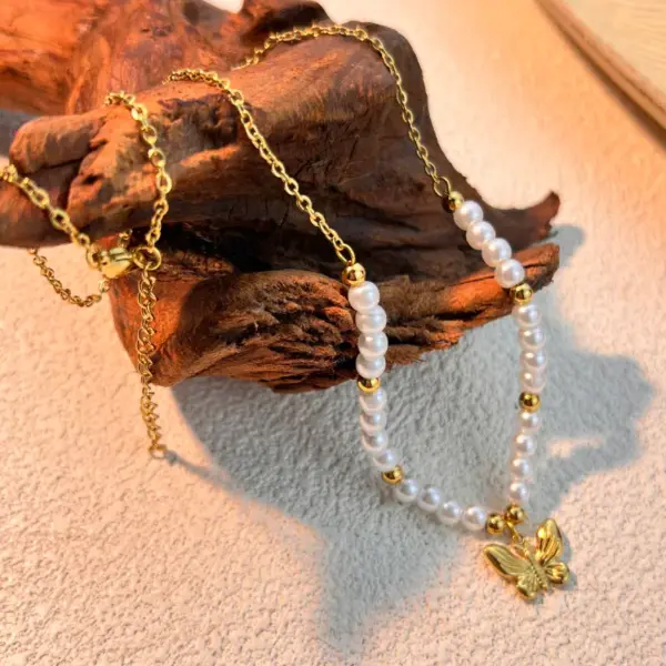 Wholesale PVD Coated Real Gold Plated 18K Gold Sun Star Butterfly 304 Stainless Steel Elegant Waterproof Non Tarnish 304 Stainless Steel Pendant Necklace