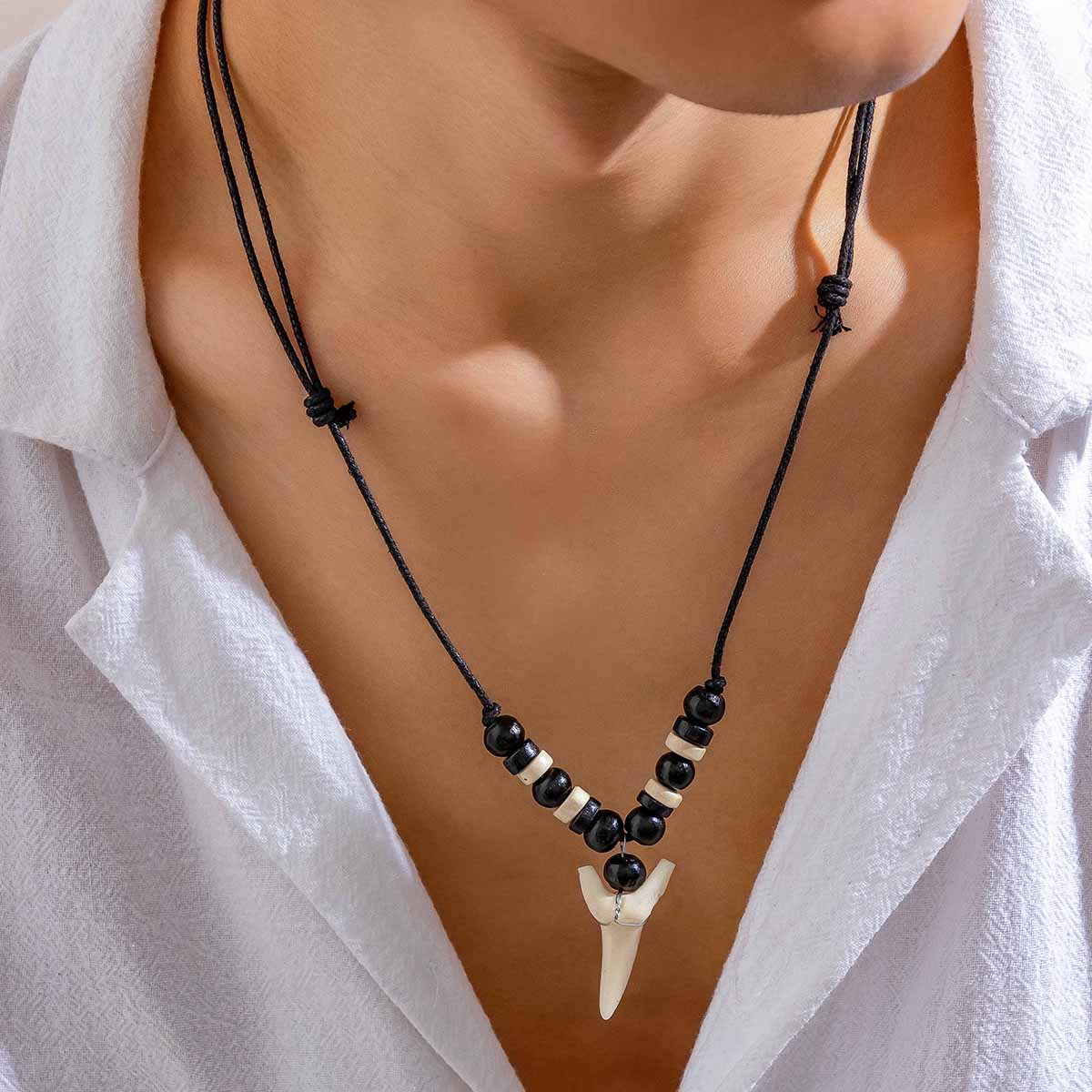 Wholesale European and American fashion personalized wooden beads shark tooth necklace jewelry men's hip hop niche high-grade simple cross-border jewe