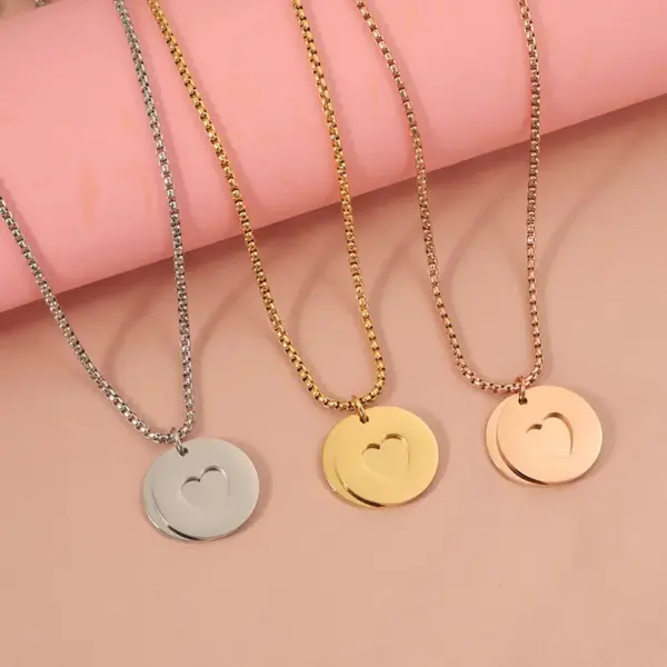 304 Stainless Steel Round Customization Laser Engraving Heart Shape PVD Coated 18K Real Gold Plated Simple Style Waterproof Non Tarnish Plating Pendant Necklace