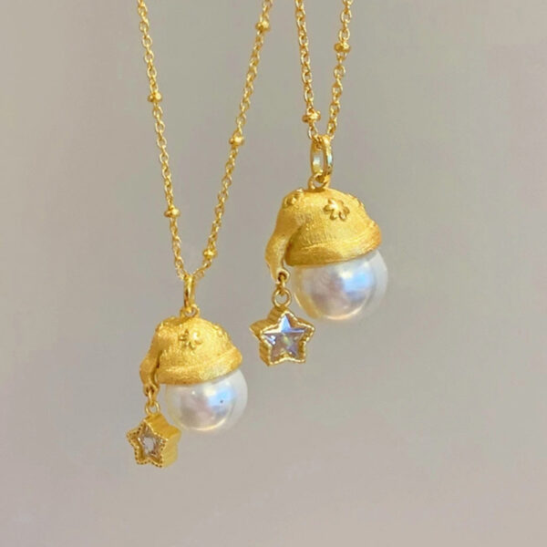 Wholesale Christmas hat pendant pearl necklace for women, summer sweater chain