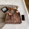 Wholesale Large Capacity Leopard Print Fashion Shoulder Bag Women's New Simple Personality Tote Bag Large Shopping Bag All-match Travel Bag