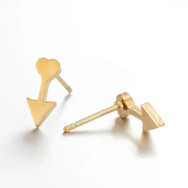 PVD Coated Real Gold Plated Heart Shape Flower Stainless Steel Simple Style Waterproof Non Tarnish Ear Studs