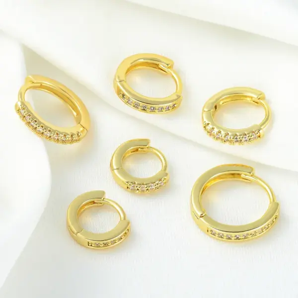 Wholesale 1 Piece Sweet Simple Style Round Plating Inlay Brass Zircon 18k Gold Plated Silver Plated Earrings