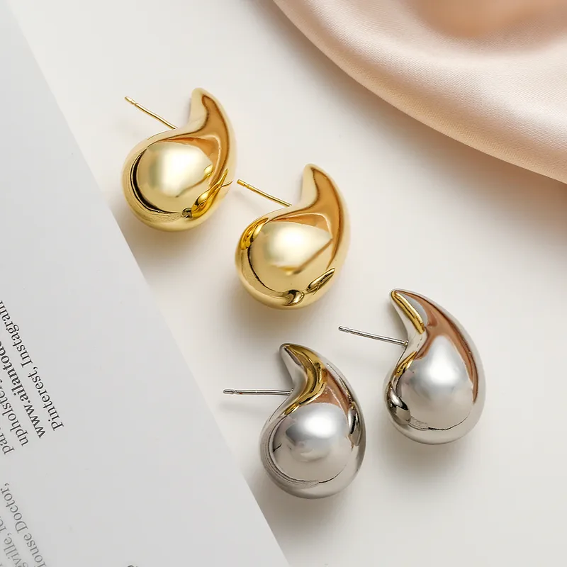 Wholesale 1 Pair Simple Style Commute Geometric Plating Copper 18k Gold Plated Ear Studs