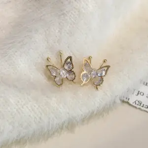 18 Silver Needle-White