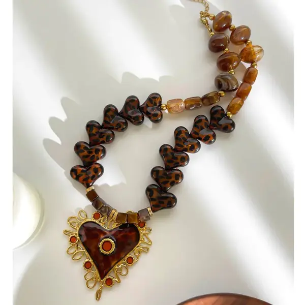 Wholesale 1 Piece Fashion Retro Stainless Steel Big Heart Resin Ball Bead 18K Gold Waterproof Non-Fading Women's Melad Style Autumn Winter Necklace