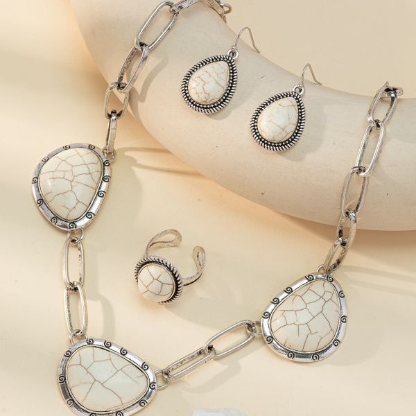 Wholesale Retro Shaped White Turquoise Necklace Ring