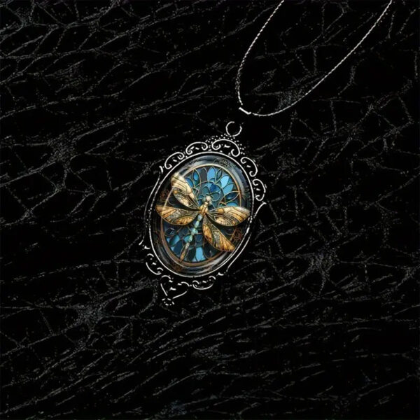 Wholesale 1 stylish and elegant dragonfly black frame glass necklace with romantic gift jewelry men's jewelry