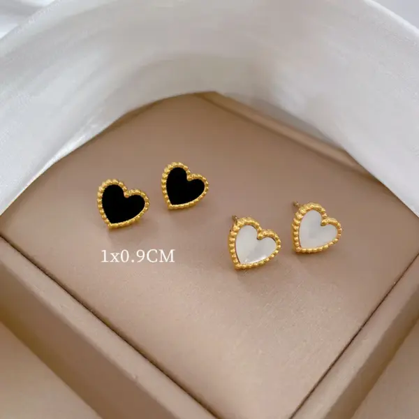 Wholesale PVD Coated Real Gold Plated Heart Shape Titanium Steel Modern Style Simple Style Waterproof Non Tarnish Ear Studs