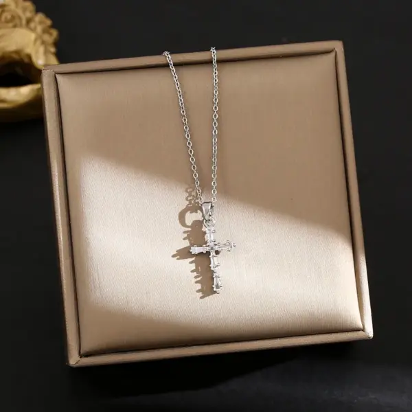 Wholesale Jewelry Simple Style Cross 304 Stainless Steel Plating Pendant Necklace Cable Chain