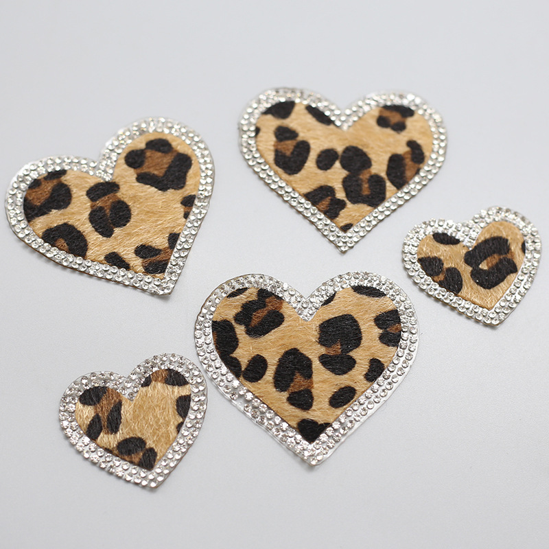 Wholesale Love Leopard Rhinestone Patch Cloth Sticker Adhesive Hot illing Heart-shaped DIY Clothing Bag Shoes and Socks Repair Decoration Hot awing