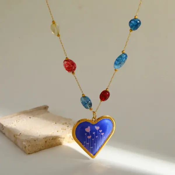 Wholesale Fresh Sweet 18K Gold Plated Stainless Steel Heart Shaped Pendant Beaded Necklace Jewelry For Women Classic Cute Queen Style