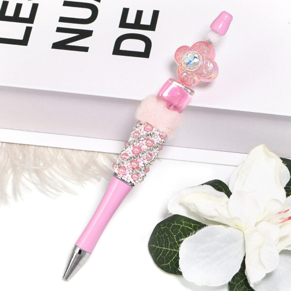 Wholesale Luminous sparkling four-leaf clover diamond ornament acrylic beads