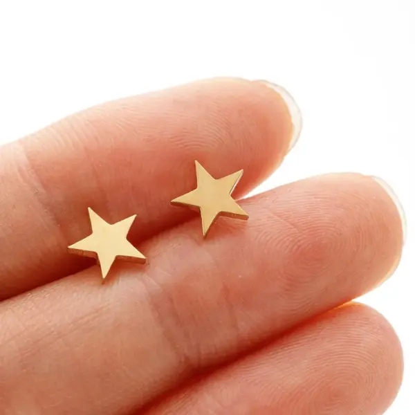 Wholesale PVD Coated 18K Gold Real Gold Plated Star Heart Shape 304 Stainless Steel IG Style Cute Sweet Waterproof Non Tarnish Ear Studs