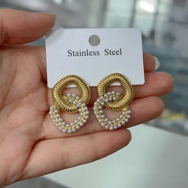 Wholesale 1 Pair Modern Style Simple Style Square 304 Stainless Steel Artificial Pearls Zircon 18K Gold Plated Stainless Steel Earrings