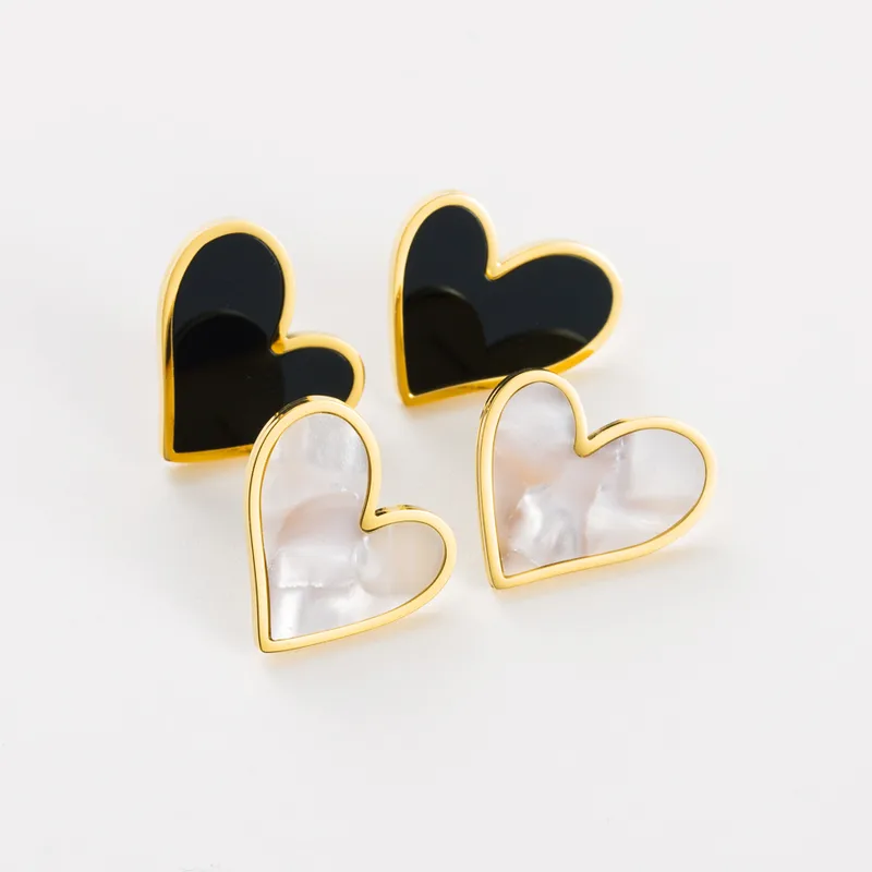 Wholesale PVD Coated Real Gold Plated 14K Gold Heart Shape 304 Stainless Steel Retro Waterproof Non Tarnish Ear Studs