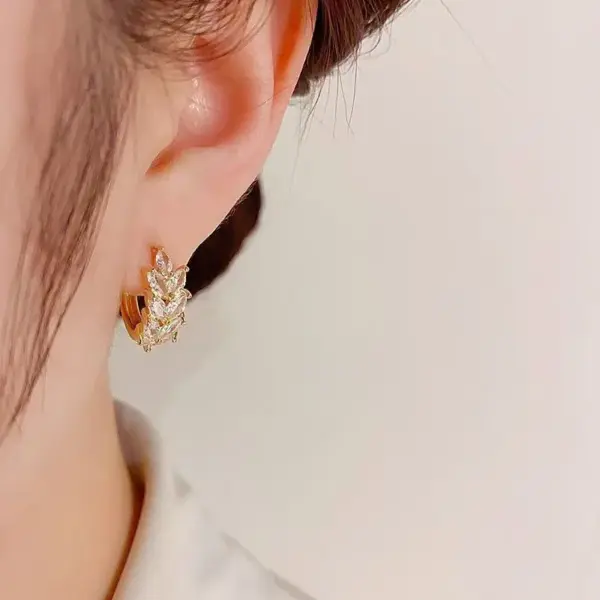 Wholesale 1 Pair Classic Style Leaves Copper Rhinestones Zircon K Gold Plated Earrings