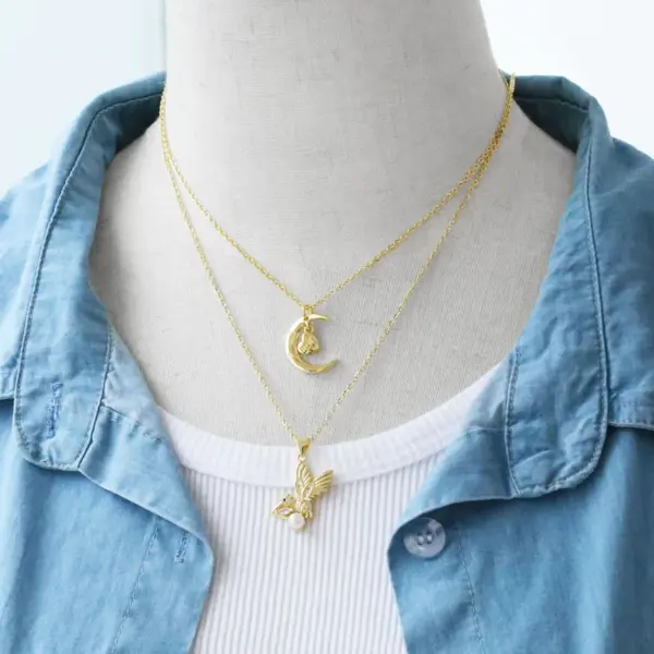 Wholesale PVD Coated Real Gold Plated 18K Gold Moon Heart Shape Stainless Steel Copper Elegant Modern Style Waterproof Non Tarnish Stainless Steel Pendant Necklace