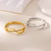 Wholesale Luxurious Vintage Large Imitation Pearl Women's Ring 18K Gold Plated Four-Leaf Clover Rotating Heart Blue Zircon Jewelry Ring